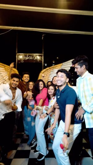 Princess Rose Instagram - Thank you much Guys Mera cafe main ana ke liya ❤️🫶

@arbeucafe 

#meetup #reels #arbeucafe #reelsinstagram