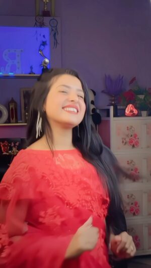 Princess Rose Instagram - Na mila koi bhi tujhsa mene dekhi har gali 🫣