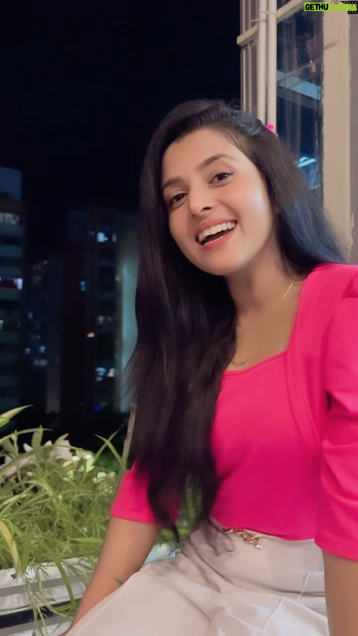 Princess Rose - 181.2K Likes - Diwano ke jaise karte ho sararat ❤️🫣