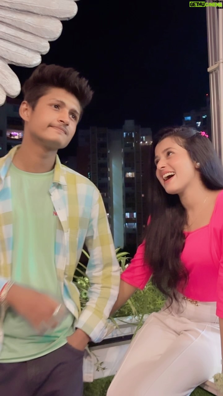 Princess Rose - 154K Likes - Akta kotha bolbo jodi rakho ❤️ 
With @anuraaj___  bhai