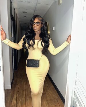 Princess Shingle Instagram - What they hate in you, is missing in them . Keep Shining ❤️❤️🥰.
Hair by @jamourwigs