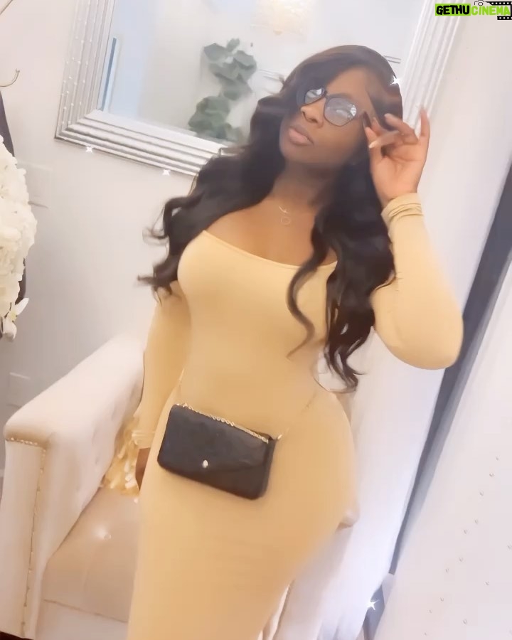 Princess Shingle - 5.2K Likes - What they hate in you, is missing in them . Keep Shining ❤️❤️🥰. 

Hair by @jamourwigs