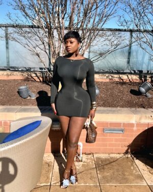 Princess Shingle Instagram - Little black dress 🖤🖤
WCW 🖤