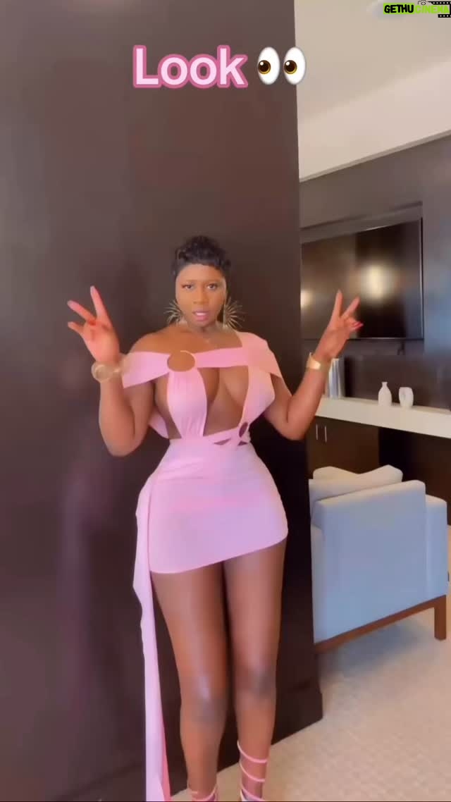 Princess Shingle - 5.4K Likes - WCW ��� 
#gambianprincess��