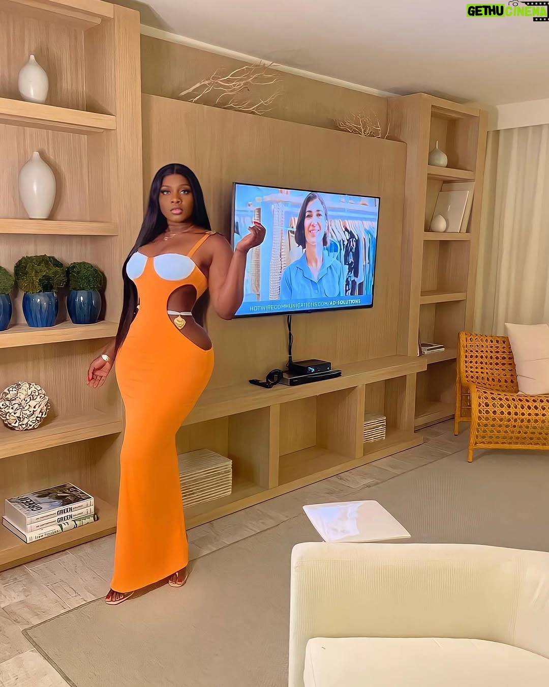 Princess Shingle - 8K Likes - Happy Birthday To Meeeeeeee 🎉 🎂🥳 ❤️. 
Merry Christmas everyone 🎄🎄❤️❤️❤️🥳🎂🎉🥰😘 
#birthdaygirl #christmasbaby #capricorn #capricornseason