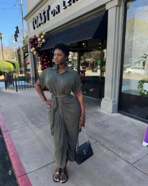Princess Shingle Instagram - Happiness suits me ❤️❤️🥰🥰❤️
Waisted by @snatchedbyprincess