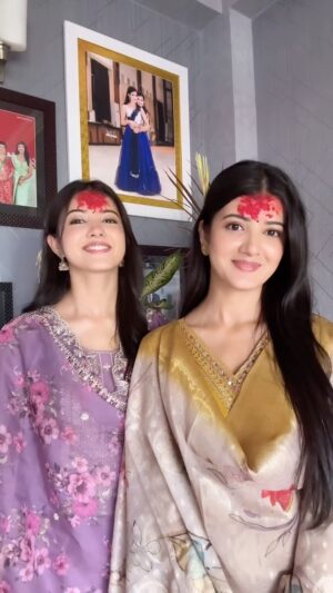 Princy Khatiwada Instagram - विजय दशमीको सम्पुर्णमा शुभकामना 🫶❤️