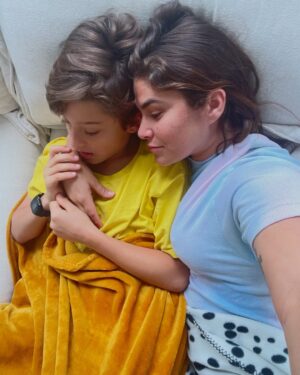 Priscila Fantin Instagram - Me reconectar com a minha crianƧa atravƩs do meu filho Ʃ um privilƩgio.
Me reconhecer nas suas boas atitudes me faz uma mãe preenchida.
Mas o melhor, Ć© que ele sempre traz alegria aos meus momentos mais desafiadores.
Te amo, filho, e amo ser sua mãe!
š«