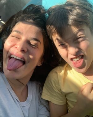 Priscila Fantin Instagram - Me reconectar com a minha crianƧa atravƩs do meu filho Ʃ um privilƩgio.
Me reconhecer nas suas boas atitudes me faz uma mãe preenchida.
Mas o melhor, Ć© que ele sempre traz alegria aos meus momentos mais desafiadores.
Te amo, filho, e amo ser sua mãe!
š«