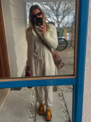 Priscila Fantin Instagram - Um dump agostino pra fechar o mĆŖs! Mto trabalho, mtas vivĆŖncias, alguns cuidados, mta leitura e mto afeto