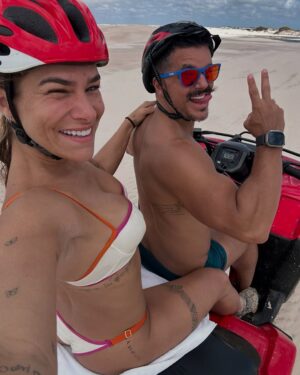 Priscila Fantin Instagram - Um pouco de tudo que vivemos nesses dois dias de passeios com a @atinslencoistur š§”
Quanta coisa linda vocĆŖs tem aqui no Parque Nacional dos Lençóis Maranhenses! Apaixonante e inesquecĆvel!
Um salve pros nossos guias Diego, Naim, Chico e PelƩ!
Obrigada @youcaantour por organizar nossa viagem com tanto carinho!š