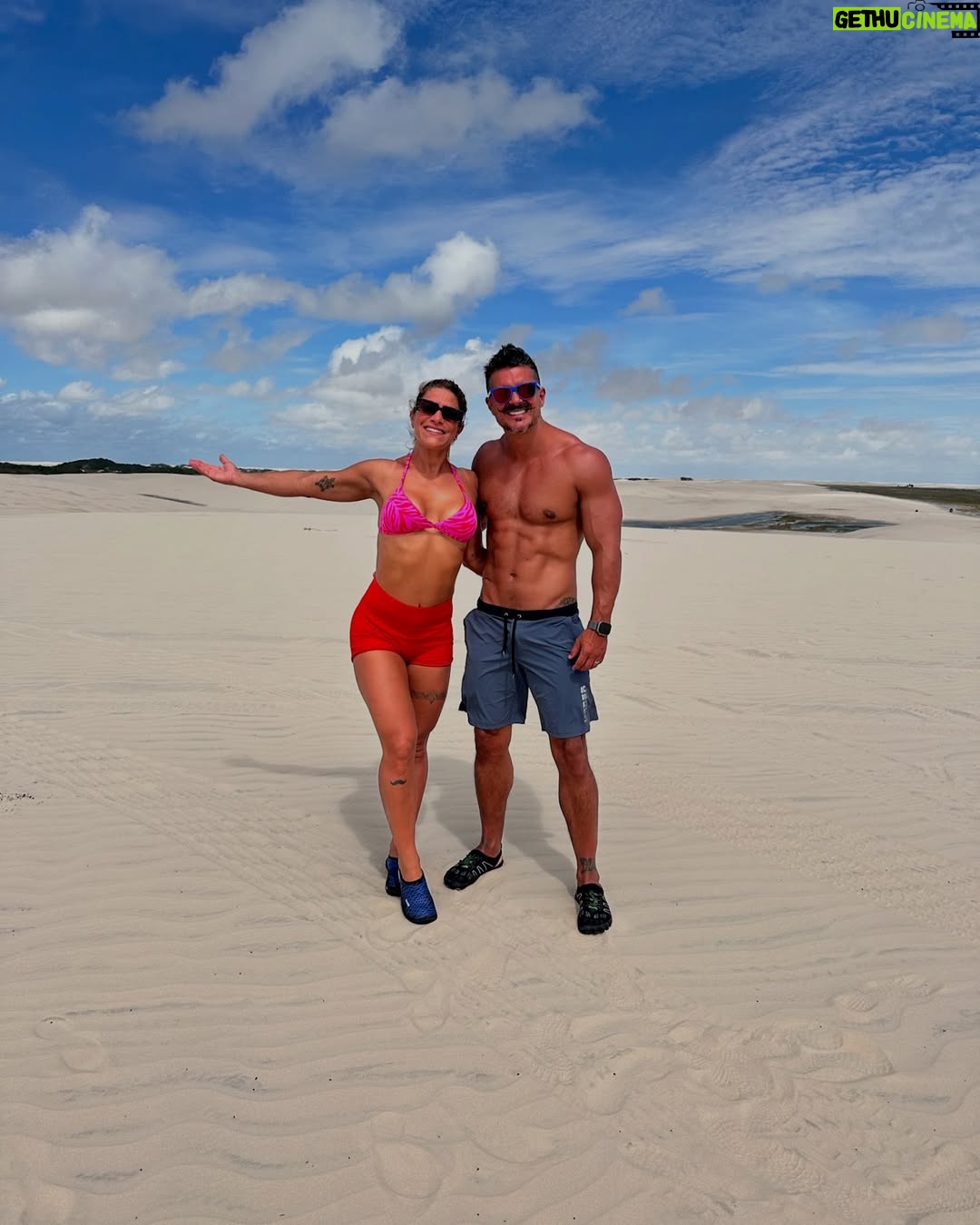 Priscila Fantin - 20.7K Likes - Um pouco de tudo que vivemos nesses dois dias de passeios com a @atinslencoistur 🧡
Quanta coisa linda vocês tem aqui no Parque Nacional dos Lençóis Maranhenses! Apaixonante e inesquecível!
Um salve pros nossos guias Diego, Naim, Chico e Pelé! 
Obrigada @youcaantour por organizar nossa viagem com tanto carinho!💛
