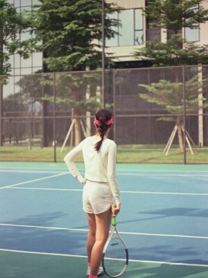 Prisia Nasution Instagram - superlate post

captured by @priskristadi 
yang makin keblakang makin fokus di pohon 🤣

📷 canon ftb roll, 
🎞️ kodak color plus 200, 
dev & scan by @seconwave.lab