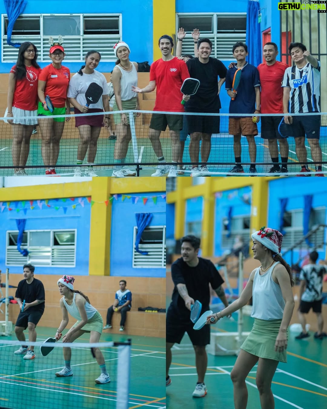 Prisia Nasution - 9K Likes - my self love era: Christmas eve, i do what i like best… getting some sweat. what ever the sport is. this time,  its pockleball.. thanks to @kadallincah.pickleball community… starting as pickleball friends becoming my new family.. love it

also thanks to @gelanggang.jaksel for the festive court
and beautifully captured by @audityanggita