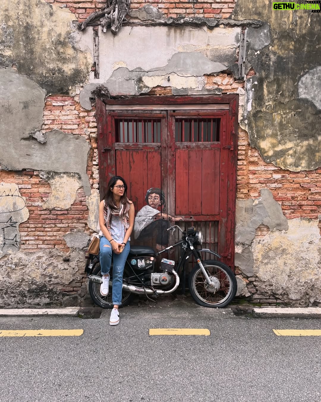 Prisia Nasution - 7.3K Likes - It is officially Pia season so buckle up everybody♊️

Happiest 32nd birthday Cyeng! 

May your day be filled with more laughter, more fun, more joy, more cake and everything your heart desires! You’re the reason my life is hilarious, slightly chaotic adventure, and I wouldn’t trade it for anything else. 

Life needs to be weird, but you make it effortlessly wonderful. I adore you❤️❤️❤️

#forever32