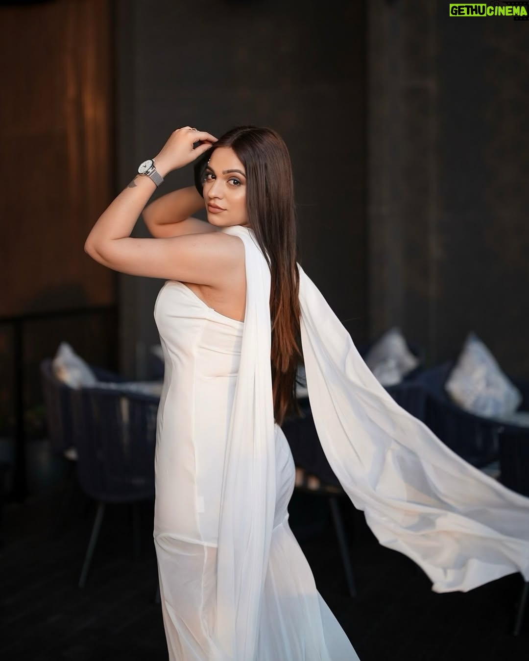 Priya Chaudhary - 31.2K Likes - 🤍🤍
.
#piihuofficial #piihuofficial