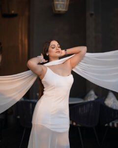 Actress Priya Chaudhary HD Photos and Wallpapers August 2025