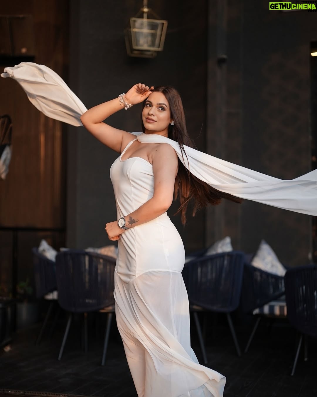 Priya Chaudhary - 31.2K Likes - 🤍🤍
.
#piihuofficial #piihuofficial