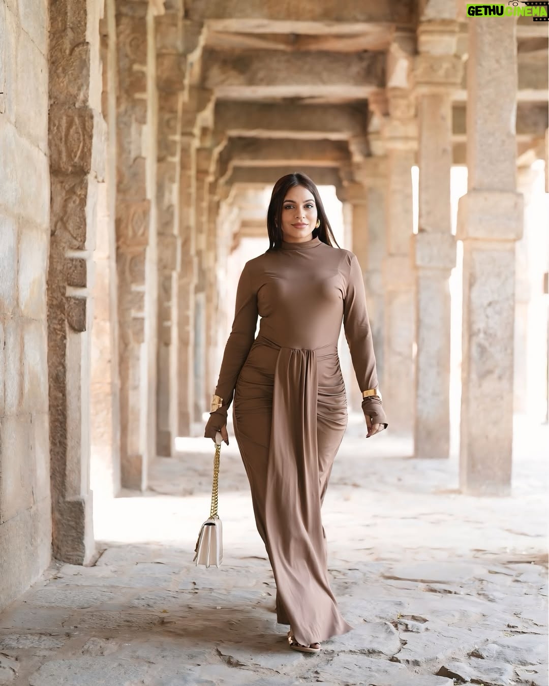 Priya Chaudhary - 28.7K Likes - 🤎🤎
.
.
#piihuofficial #piihufam