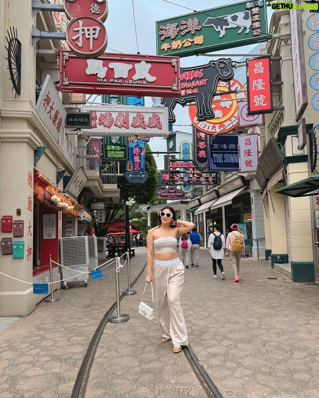 Priya Chaudhary - 29.7K Likes - Just another day, another street. 🤍
.
.
#piihuofficial  #piihufam