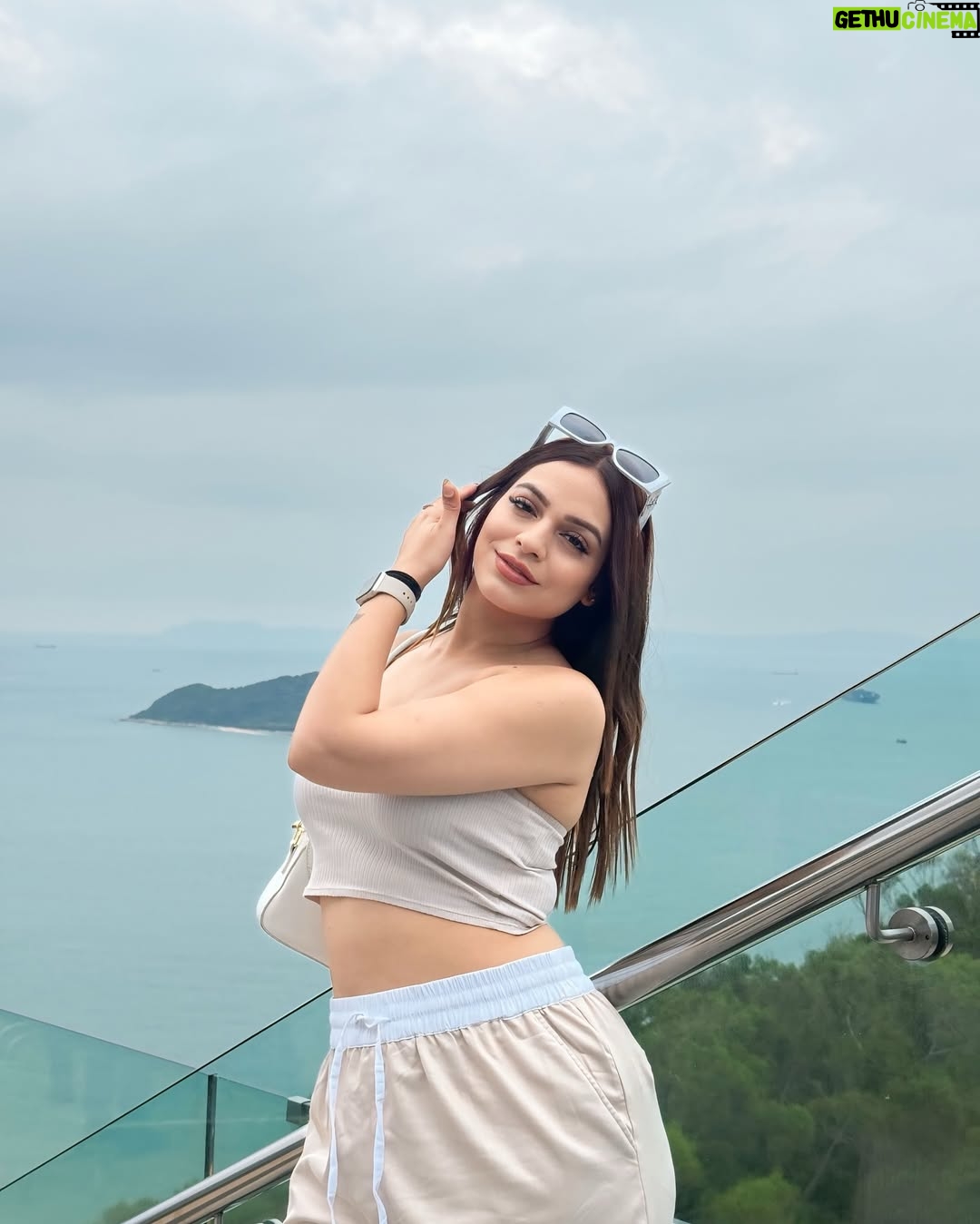 Priya Chaudhary - 29.7K Likes - Just another day, another street. 🤍
.
.
#piihuofficial  #piihufam