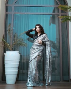 Priya Chaudhary Instagram - 🖤🪩
.
.
#piihuofficial #piihufam
