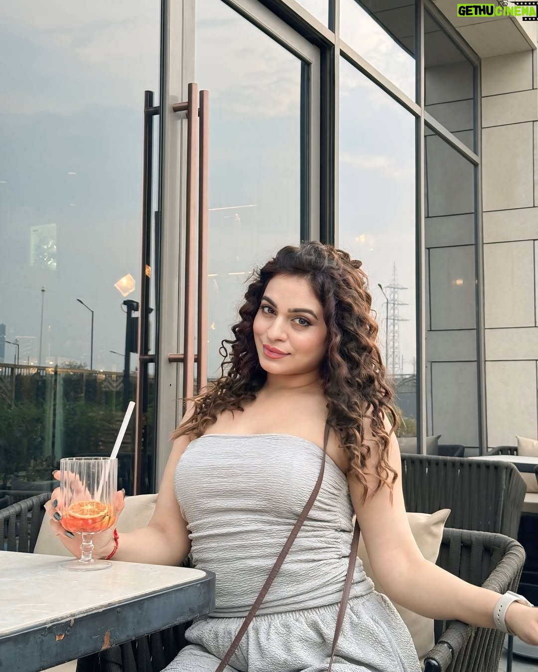 Priya Chaudhary - 35.1K Likes - Soft as the Clouds ⛅️
.
#piihuofficial #piihufam