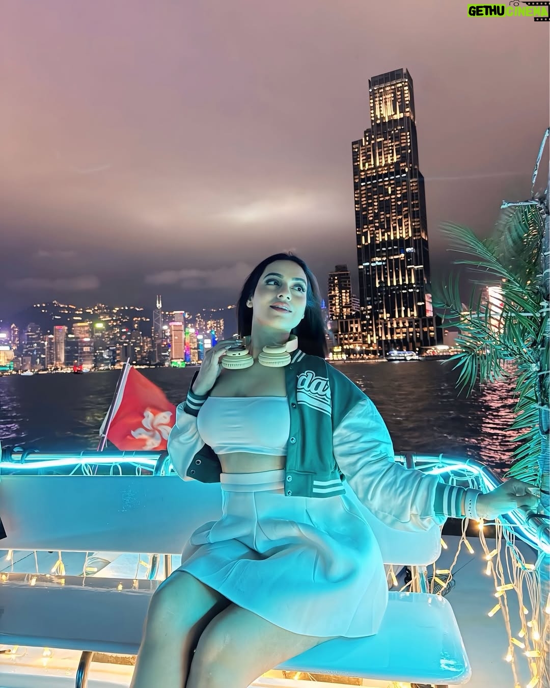 Priya Chaudhary - 28K Likes - Where the SEA meets the STARS ✨💫
.
.
#piihuofficial #piihufam