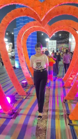 Priya Maggo Instagram - Beautiful Heart ❤️❤️
#reels #priyamaggo #haryana #haryanvi #viral
