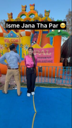 Priya Maggo Instagram - Isme Jana Tha Par 🥺😂
#reels #priyamaggo