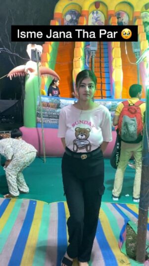 Priya Maggo Instagram - Isme Jana Tha Par 🥺😂
#reels #priyamaggo #haryana #haryanvi #relatablereels #relatable #viral