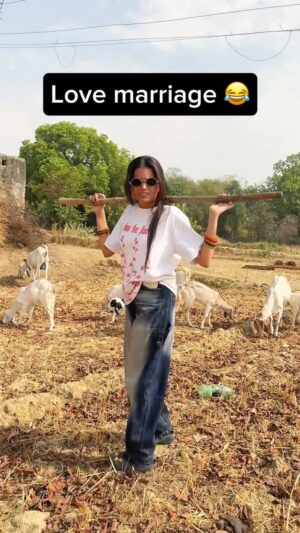 Priya Tiwari Instagram - Love marriage šā¤ļø.. #viralvideos #instagram #reelsinstagram #explore #share #priyafammm #tranding #reelsvideo #viral #share #tag #mr_sachin08 #love #sad