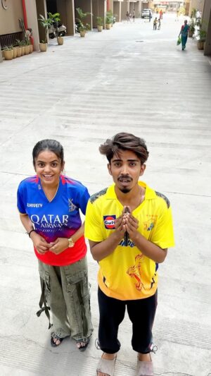 Priya Tiwari Instagram - Apko kya lagta hai kon jeete ga š
@priya_a08 @mr_sachin08 @mr_sajan_08 #mr_sachin08 #sachinfammm #sachinpriyafam #priyafammm #sachintiwari #ipl #rcb #csk