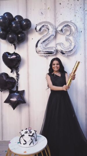 Priya Tiwari Instagram - Coming soon š1 Day To Go šš„° @priya_a08
@mr_sajan_08
Shoot edit :- @smart_sumit_9x
Makeup š :- @sonamsmakeoverandacademy
#viralvideos #instagram #reelsinstagram #explore #share #priyafammm #tranding #reelsvideo #viral #share #tag #mr_sachin08 #love #sad