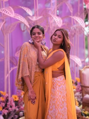 Priya Tiwari Instagram - š§æā¤ļøš @sona_dey_official @priya_a08
#viralvideos #instagram #reelsinstagram #explore #share #priyafammm #tranding #reelsvideo #viral #share #tag #mr_sachin08 #love #sad