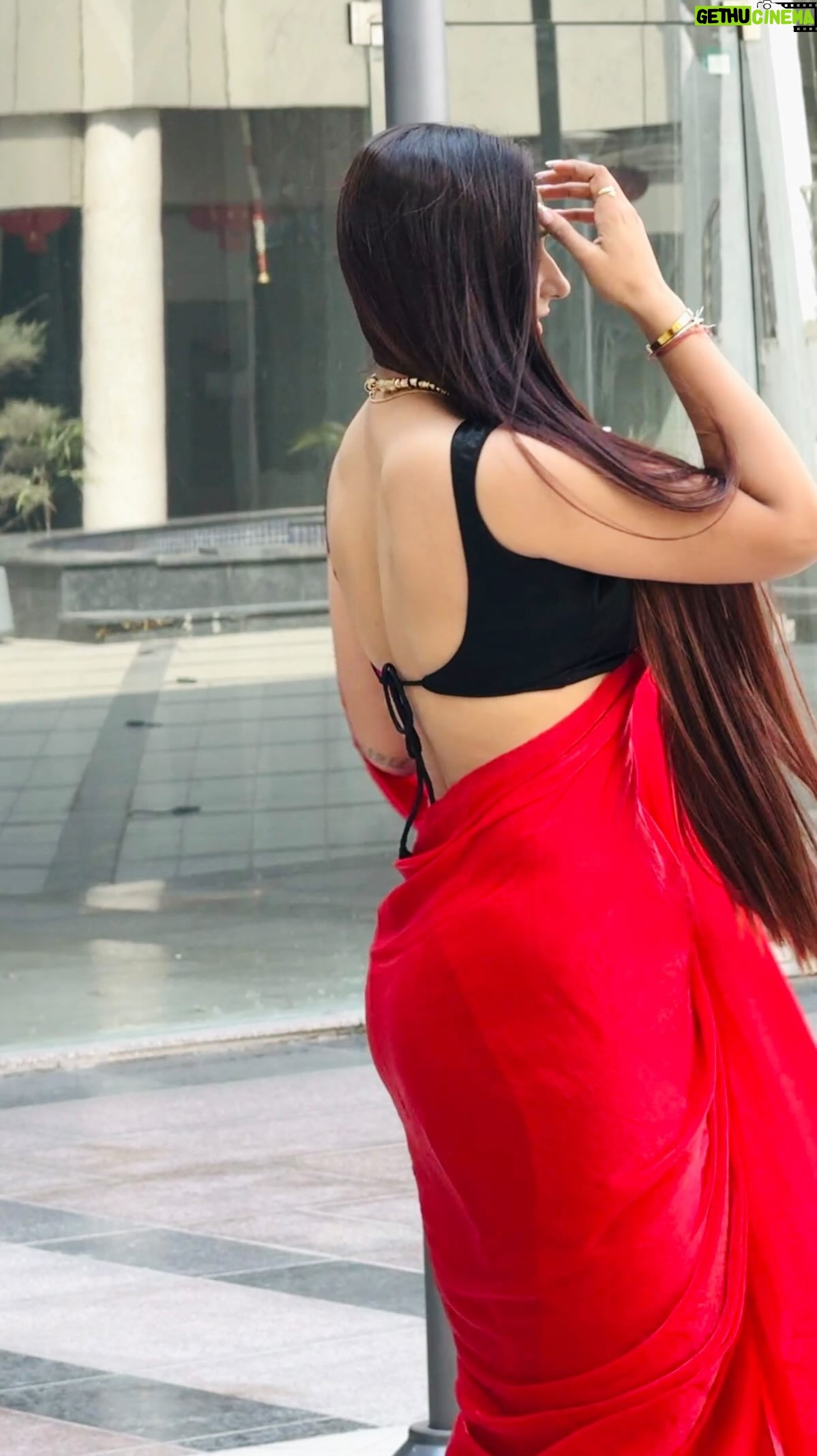 Priyanka Drall - 49K Likes - 