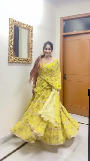 Priyanka Drall Instagram - 💛💛💛