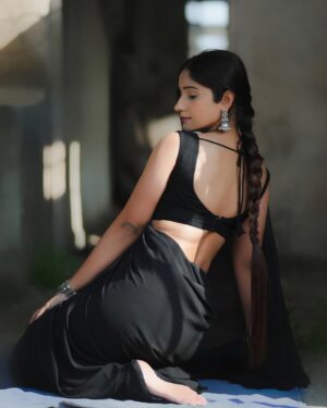 Priyanka Drall Instagram - 🖤🖤🖤