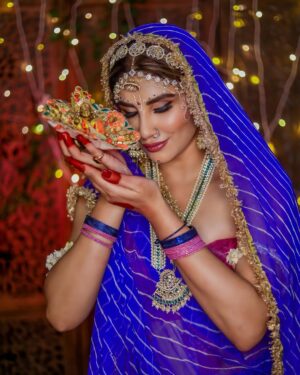 Priyanka Tyagi Instagram - पूर्ण है श्रीकृष्ण परिपूर्ण है श्रीराधे !
आदि है श्रीकृष्ण अनंत है श्रीराधे !
Shot by - @lsd.photography.official
HMU - @makeup_artist_dimple_tendulkar
Edit by - @wasey_rock69
#priyankatyagi #indianbeauty #festival #harekrishna #radheradhe