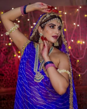 Priyanka Tyagi Instagram - पूर्ण है श्रीकृष्ण परिपूर्ण है श्रीराधे !
आदि है श्रीकृष्ण अनंत है श्रीराधे !
Shot by - @lsd.photography.official
HMU - @makeup_artist_dimple_tendulkar
Edit by - @wasey_rock69
#priyankatyagi #indianbeauty #festival #harekrishna #radheradhe