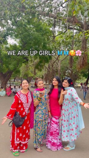 Priyanka Tyagi Instagram - We are Up Girls 🦋🦋♥️ Or kuch hai to bataiye 🤪🤪🌸
.
.
.
#friends #viralaudio #viralmemes #trendingreels #upgirls #girlstrip #friendship