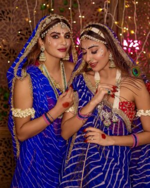 Priyanka Tyagi Instagram - सांवली सूरत पर हो जाते थे सब निहाल!
ऐसे थे हमारे कान्हा यशोदा के लाल!
श्री कृष्ण जन्माष्टमी की हार्दिक शुभकामनाएं!
🙏
Mua @makeup_artist_dimple_tendulkar
📸 @lsd.photography.official
Editing @wasey_rock69
Jewellry @art_jewell_rocks 🥰
.
.
#janmashtami #janmashtamispecial #priyankatyagi #rumasharma #festival
