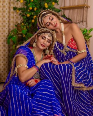 Priyanka Tyagi Instagram - सांवली सूरत पर हो जाते थे सब निहाल!
ऐसे थे हमारे कान्हा यशोदा के लाल!
श्री कृष्ण जन्माष्टमी की हार्दिक शुभकामनाएं!
🙏
Mua @makeup_artist_dimple_tendulkar
📸 @lsd.photography.official
Editing @wasey_rock69
Jewellry @art_jewell_rocks 🥰
.
.
#janmashtami #janmashtamispecial #priyankatyagi #rumasharma #festival