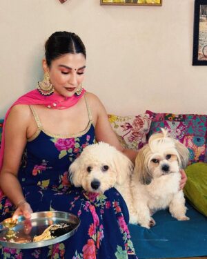 Priyanka Tyagi Instagram - Happy Rakhi 🥰🥰
.
.
#happyrakshabandhan #priyankatyagi #festival #love