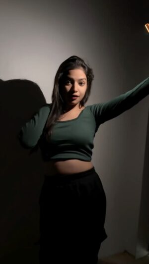 Priyanshi Pandey Instagram - 🦄🦋….. @pandit_girl_242 #instagood #instadaily #instamood #reelsinstagram #reelitfeelit #reels #fyp #foryou #style #viralreels #explore