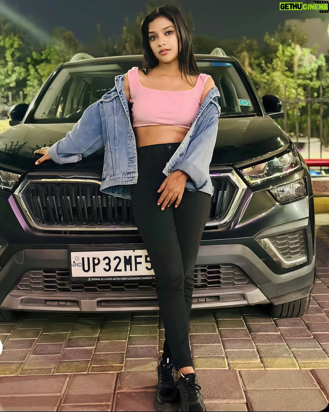 Priyanshi Pandey - 28.7K Likes - Your👉 # Aττιτυδε in front of me is #Chiller, 
Because my # Sτγιε😎 is the same #_Kιller😈 ..
@pandit_girl_242 
.
.
.
.
#instagram #instagood #photo #photooftheday #photoeveryday #photographers_of_india #dressage #viral #viralvideos #regrann #staysafe