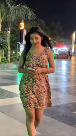 Priyanshi Pandey Instagram - Kya yahi pyar hai 🙈😆🍂🍁 bto bto
@pandit_girl_242
#viral #explore #reelitfeelit