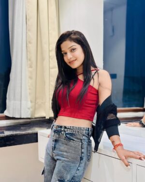 Priyanshi Pandey Instagram - Sᴇᴇᴛɪɴɢ Gᴏᴀʟs Is Tʜᴇ Fᴜʀsᴛ Sᴛᴇᴘ Iɴ Tᴜʀɴɪɴɢ Tʜᴇ Iɴᴠɪsɪʙʟᴇ Iɴᴛᴏ Vɪsɪʙʟᴇ...🖊💯 @pandit_girl_242
.
.
.
.
#photo #photography #photographer #photoeveryday #photographers #photographers_of_india #photographers_of_india #photoftheday #foryoupage #explorar #etsy #fitness