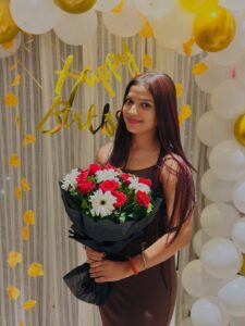 Actress Priyanshi Pandey HD Photos and Wallpapers September 2025