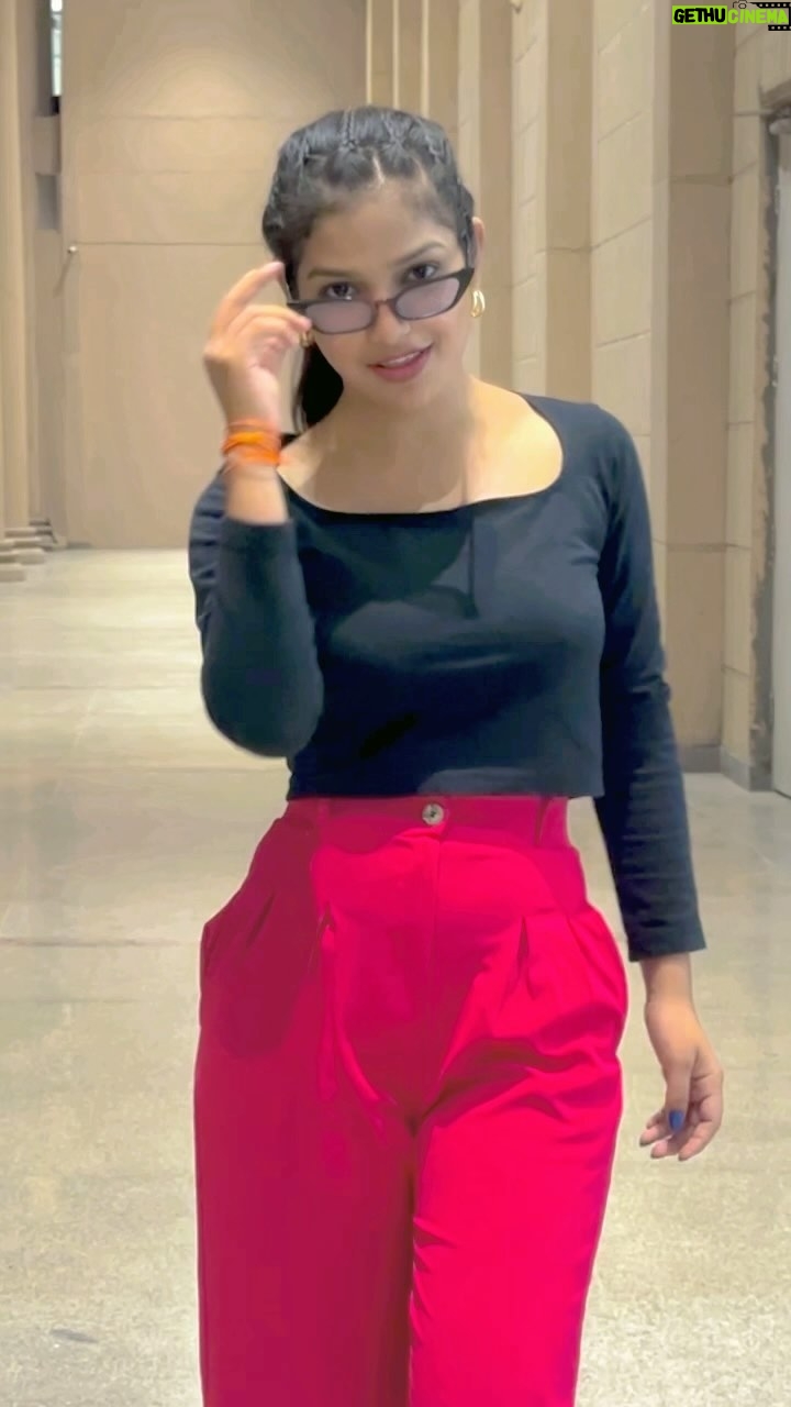 Priyanshi Pandey - 112.4K Likes - 😈😎 @pandit_girl_242 
#reels #reelsinstagram #instagram